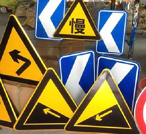 宁洱标识标牌中颜色的确定是很重要的。